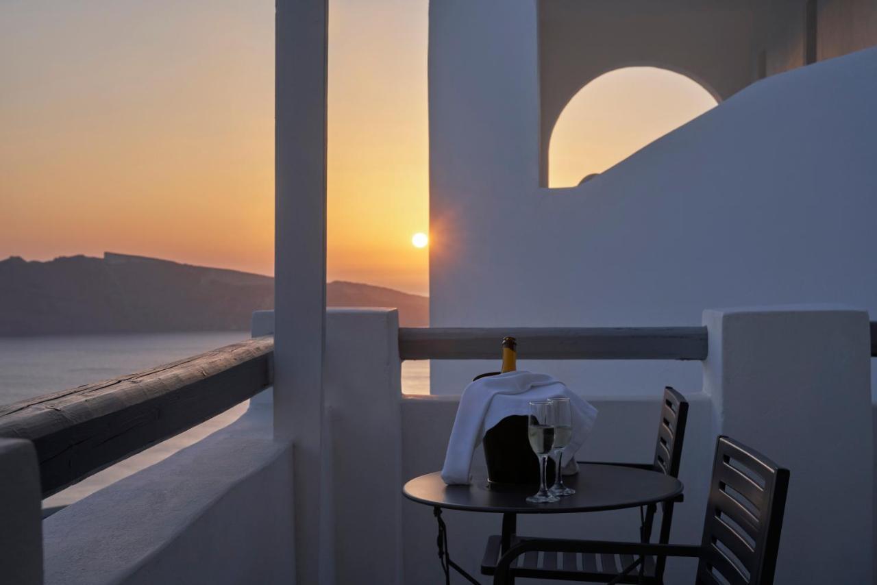 Mr And Mrs White Oia - Santorini Hotell Eksteriør bilde